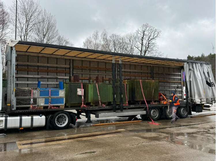 Verladung & Abtransport – NELO Metals