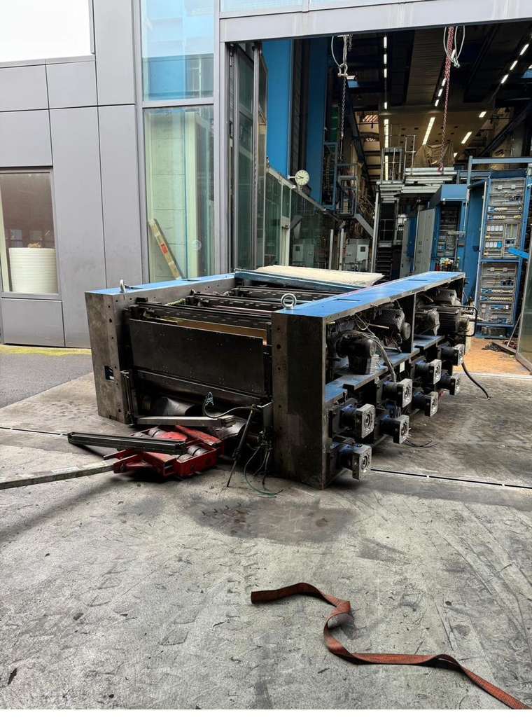 Umschlagbagger – NELO Metals