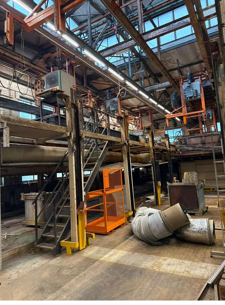 Tanklager & Rohre – NELO Metals